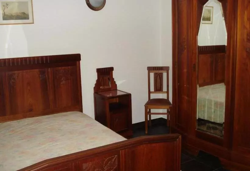 Majatalo Lobateira Villas