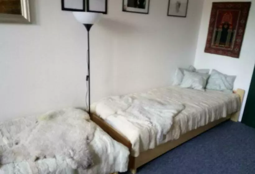 Majatalo Penzion Bázum