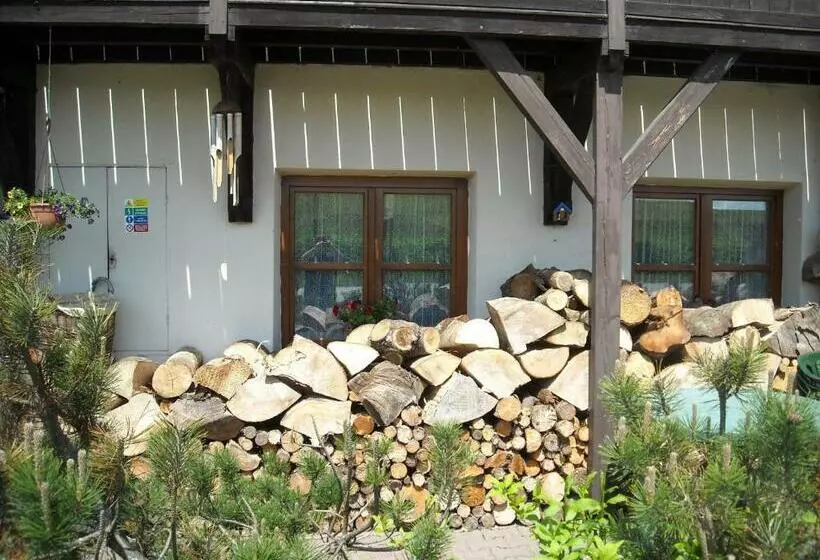 Majatalo Penzion Bázum