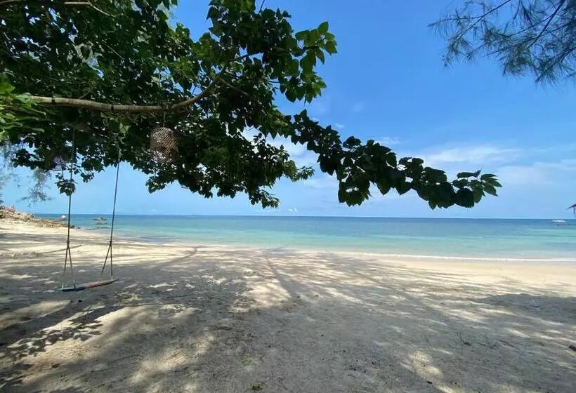 Lomakeskus Secret Beach Bungalows