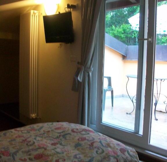 B&b L Albero Maestro