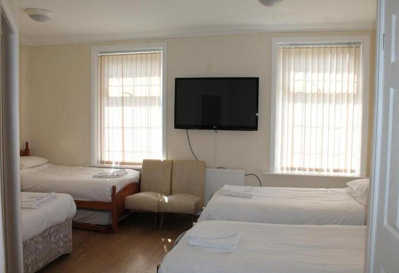 住宿加早餐  Brecks