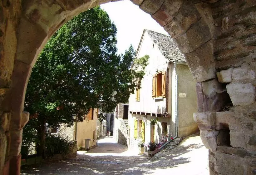 تختخواب و صبحانه Chambre D Hotes De La Bastide De Najac