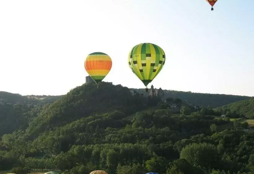 تختخواب و صبحانه Chambre D Hotes De La Bastide De Najac