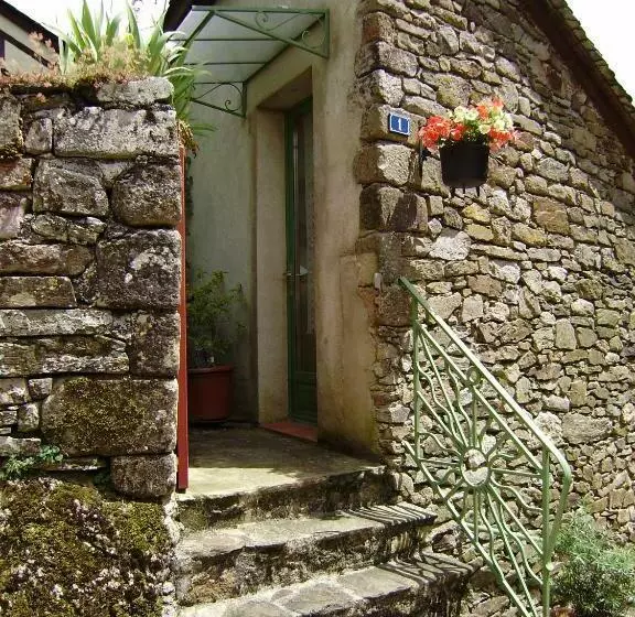 تختخواب و صبحانه Chambre D Hotes De La Bastide De Najac