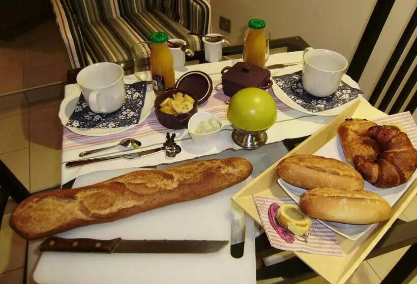 تختخواب و صبحانه Chambre D Hotes De La Bastide De Najac