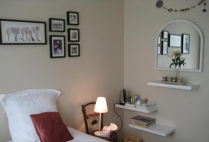 مبيت وإفطار Les Petites Chambres De La Bleue Maison