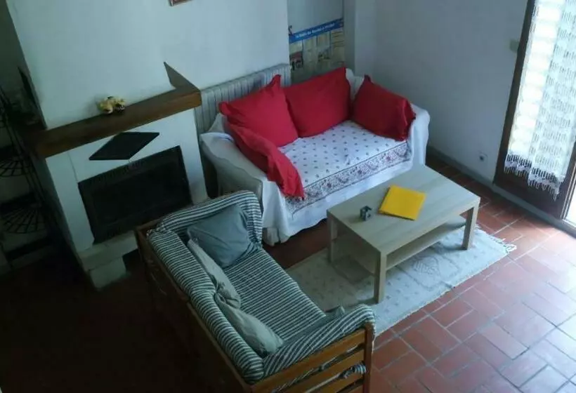 Aamiaismajoitus (B&B) Mas Grimaud   Gîte  Studio Et Chambres D Hôtes Familiales