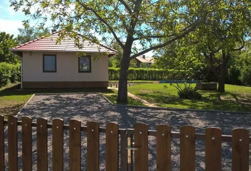 Majatalo Cseresznyevirág Vendégházak