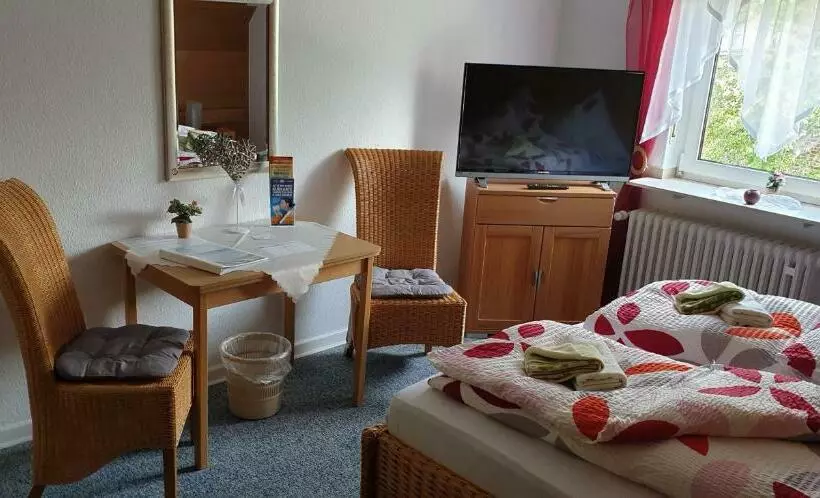 Majatalo Gästehaus Am See