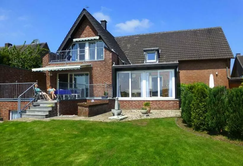 Majatalo Gästehaus Am See