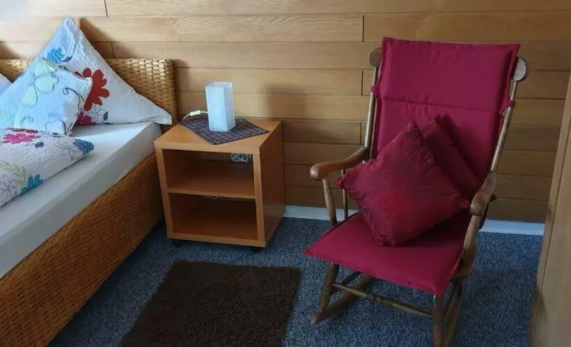 Majatalo Gästehaus Am See