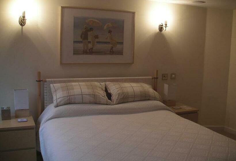 The Cavalier House B&b