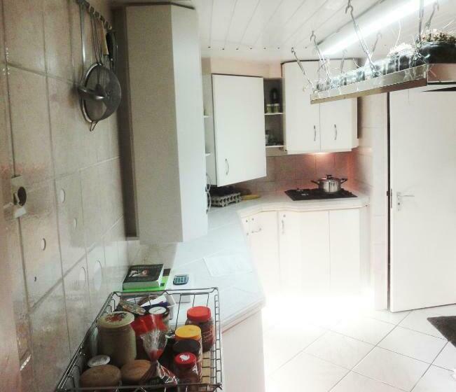 旅馆 Frank S Backpackers