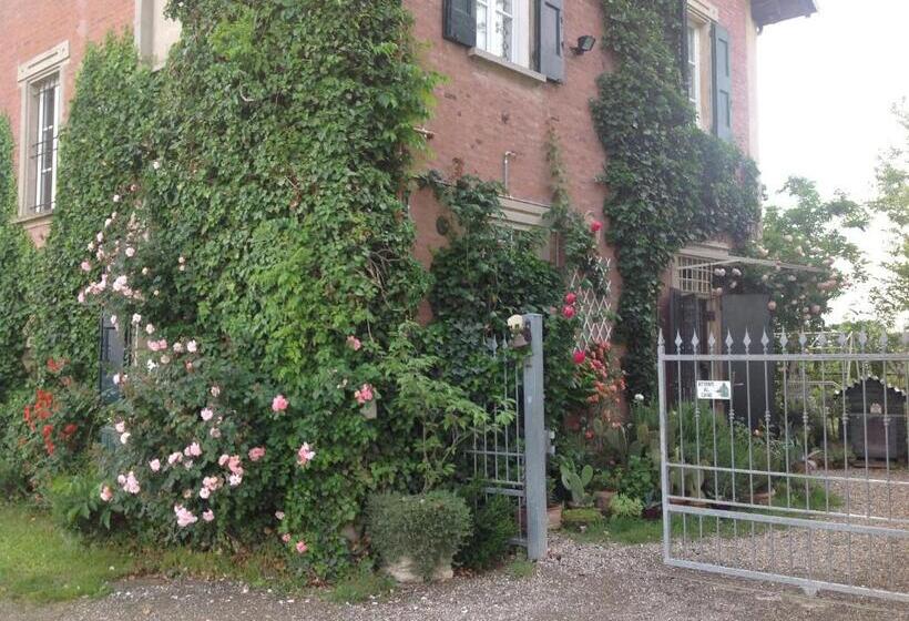 ベッドアンドブレックファースト Al Porretto