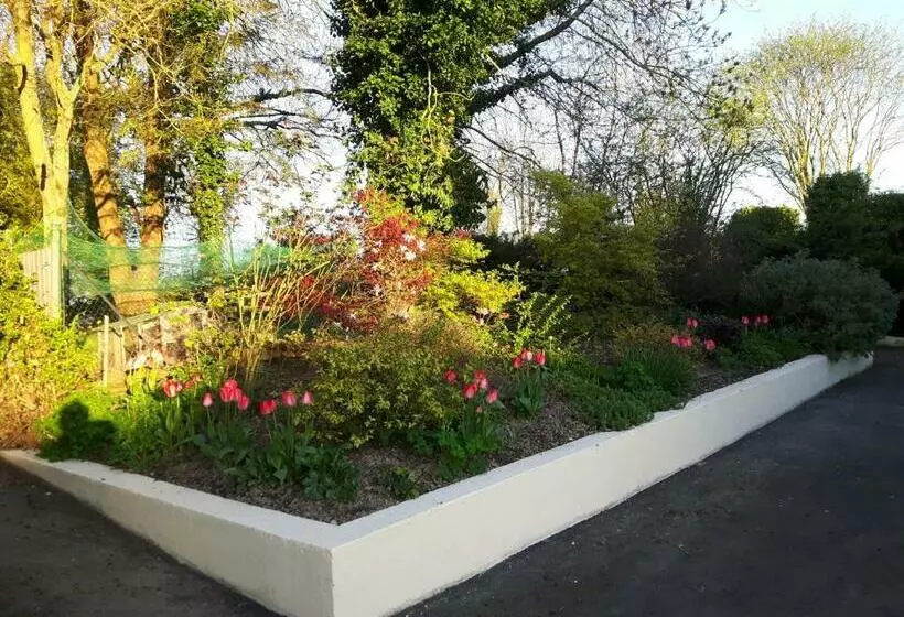 ベッドアンドブレックファースト L Anctovillière