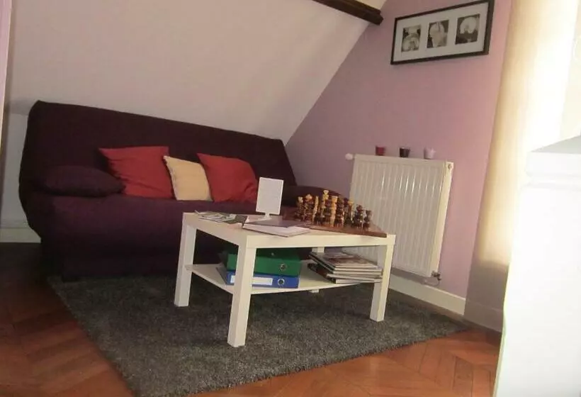 ベッドアンドブレックファースト L Anctovillière