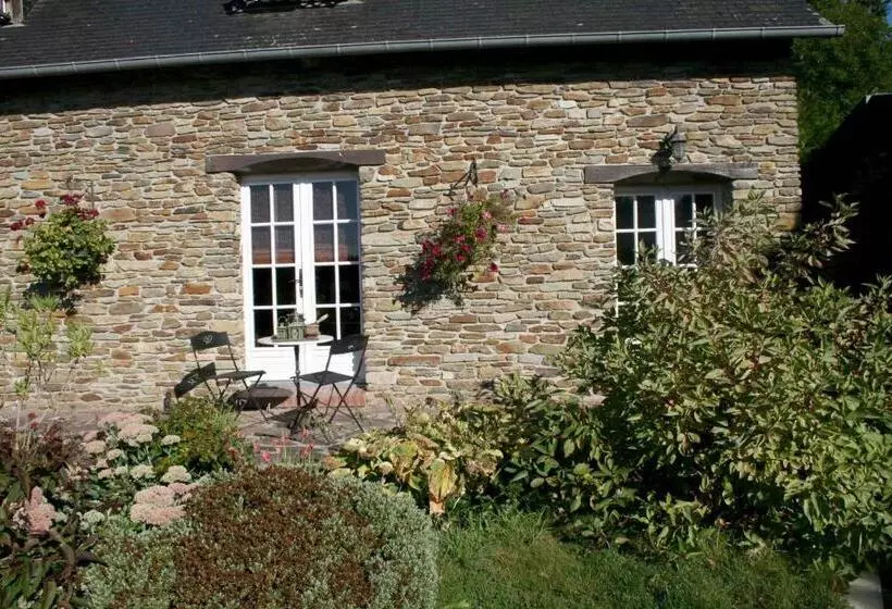 ベッドアンドブレックファースト L Anctovillière