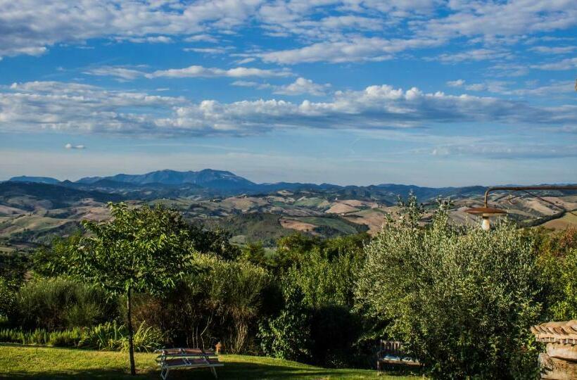 צימר Poggio Dei Prugnoli