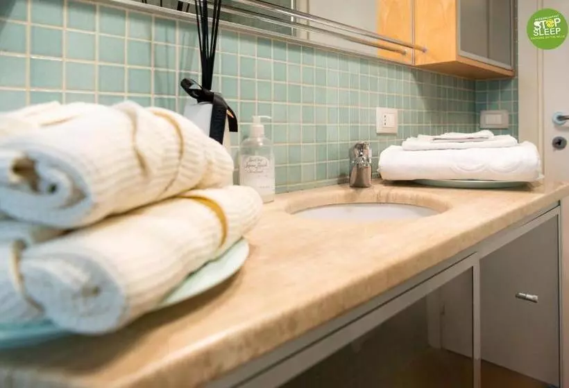 ベッドアンドブレックファースト Stop & Sleep Fagagna On The Hills