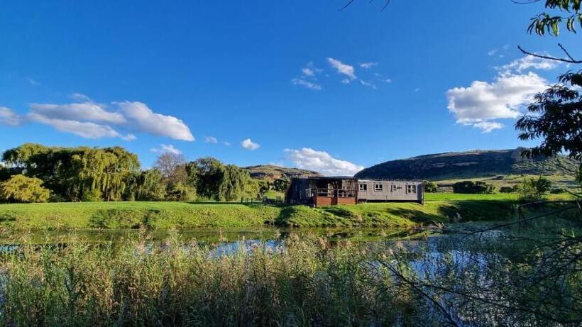 فندق Fairview Estates