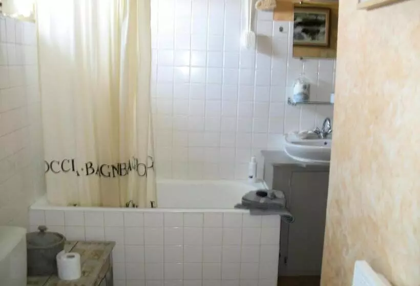 Aamiaismajoitus (B&B) La Mesnagerie