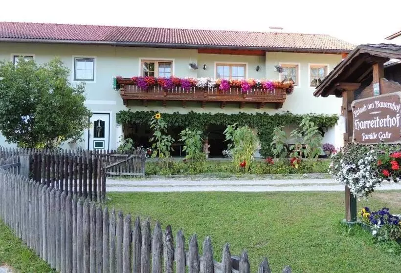 ホテル Harreiterhof