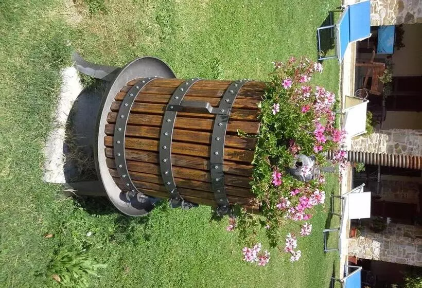 ホテル Poggio Mario