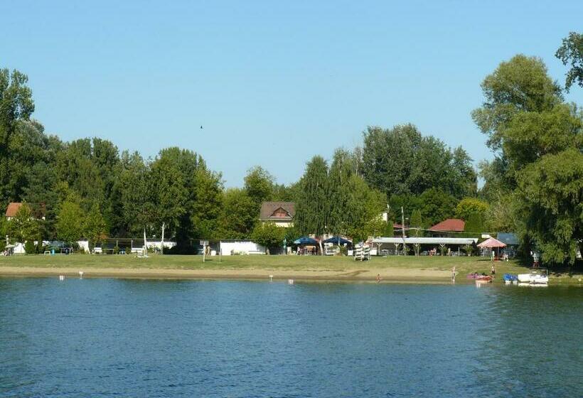 بنسيون Angéla Vendegház