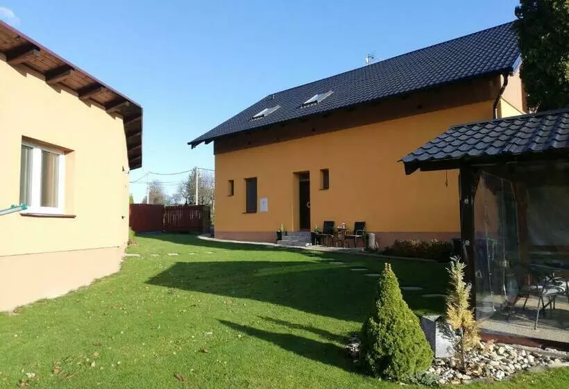 Majatalo Penzion V Hájku