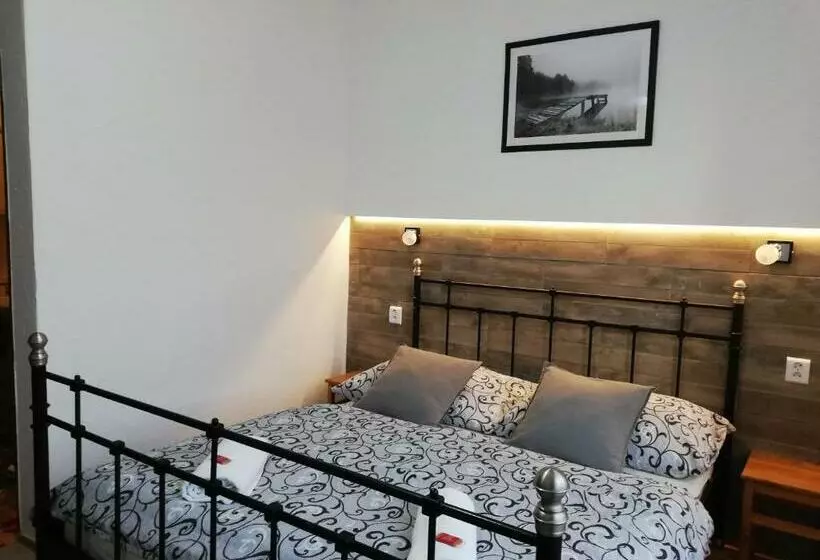 Majatalo Penzion V Hájku