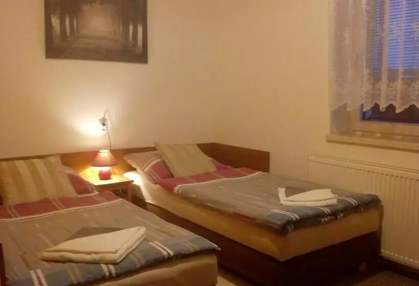 Majatalo Penzion V Hájku