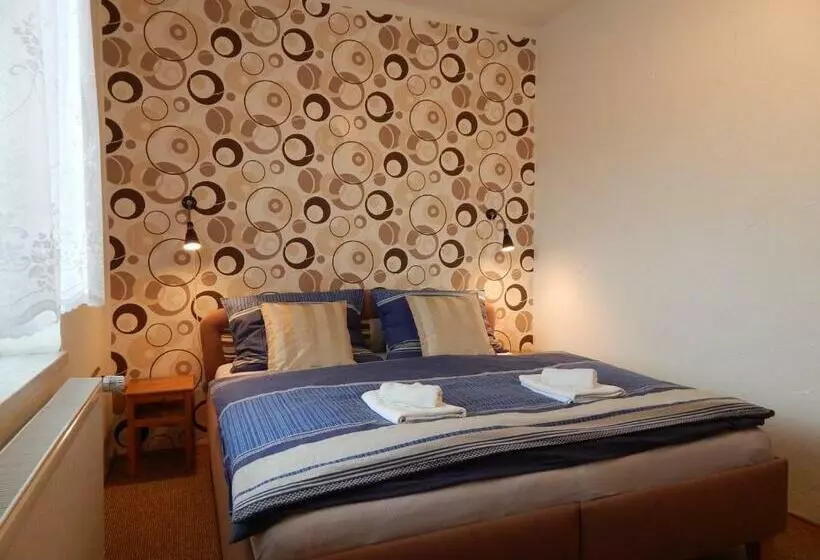 Majatalo Penzion V Hájku