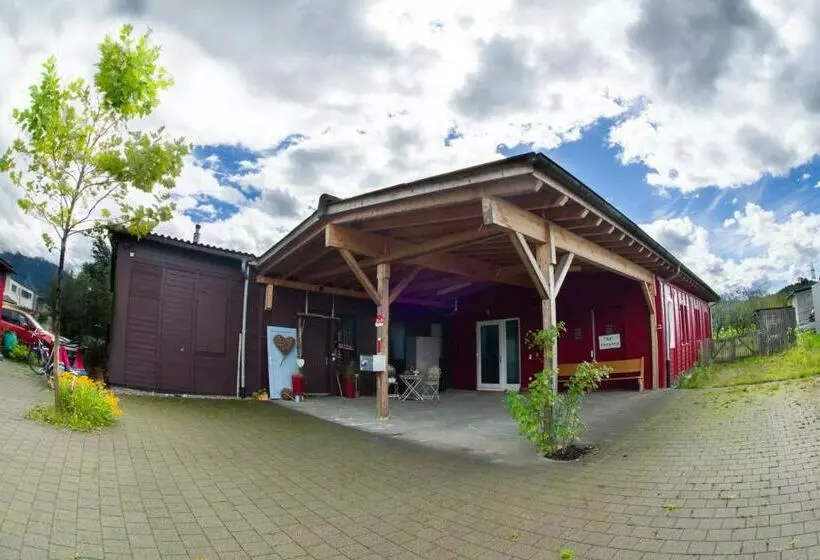 Aamiaismajoitus (B&B) Bnb Entensee