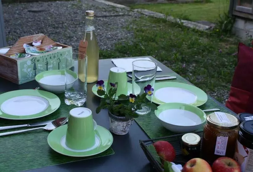 Aamiaismajoitus (B&B) Bnb Entensee