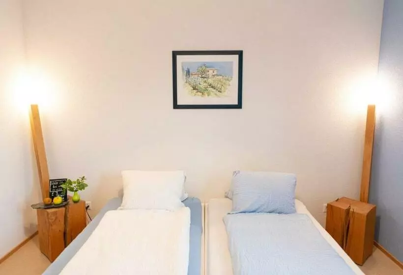 Aamiaismajoitus (B&B) Bnb Entensee