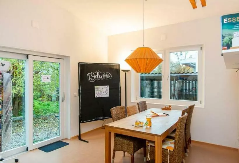 Aamiaismajoitus (B&B) Bnb Entensee