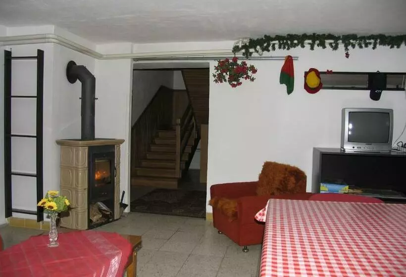 ベッドアンドブレックファースト Ubytovanie 184, Bed And Braekfast 184