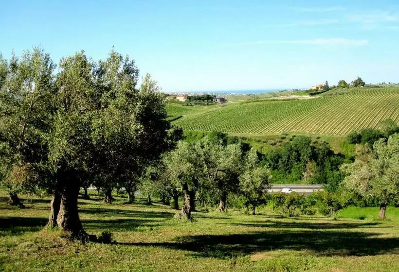 ホテル Agriturismo Tenuta Santa Maria