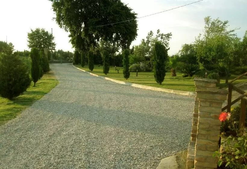 ホテル Agriturismo Tenuta Santa Maria