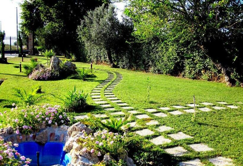 ホテル Agriturismo Tenuta Santa Maria