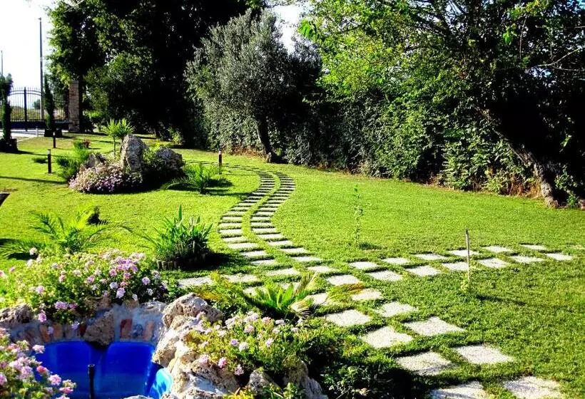 ホテル Agriturismo Tenuta Santa Maria