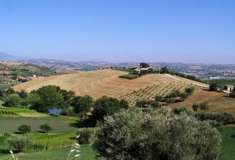 ホテル Agriturismo Tenuta Santa Maria