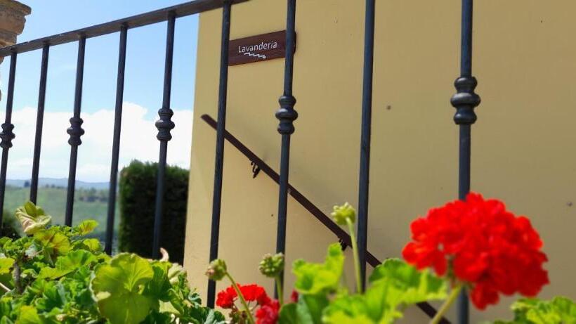 ホテル Agriturismo Tenuta Santa Maria