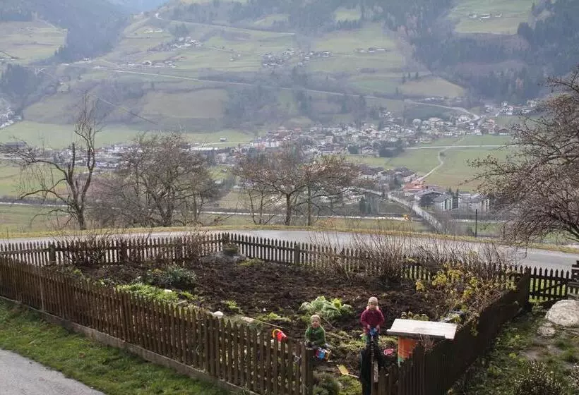 ホテル Bauernhof Grussberggut