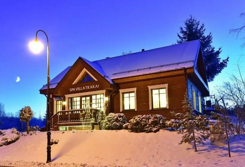 پانسیون Spa Villa Trakai