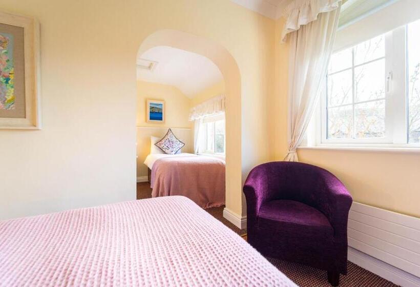 Aamiaismajoitus (B&B) Ashe S Accommodation