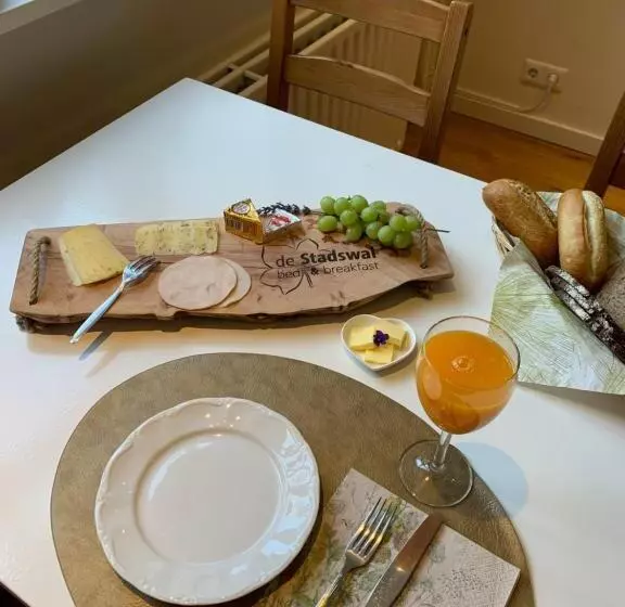 Aamiaismajoitus (B&B) De Stadswal