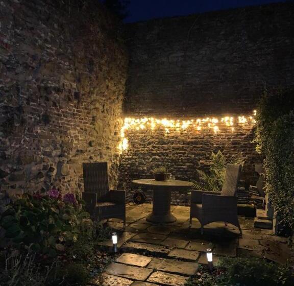 ベッドアンドブレックファースト De Stadswal