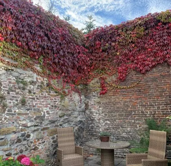 Aamiaismajoitus (B&B) De Stadswal